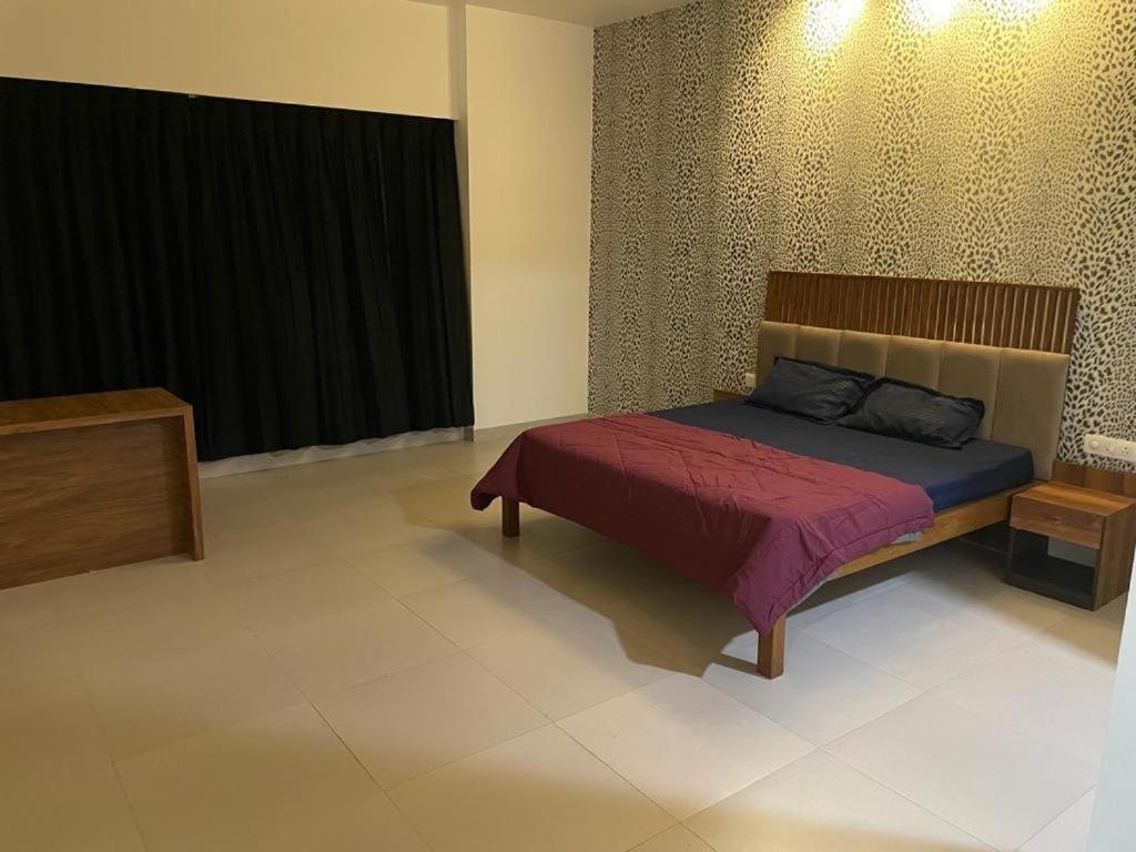 Royal Nest Premium Hotell Pune Exteriör bild