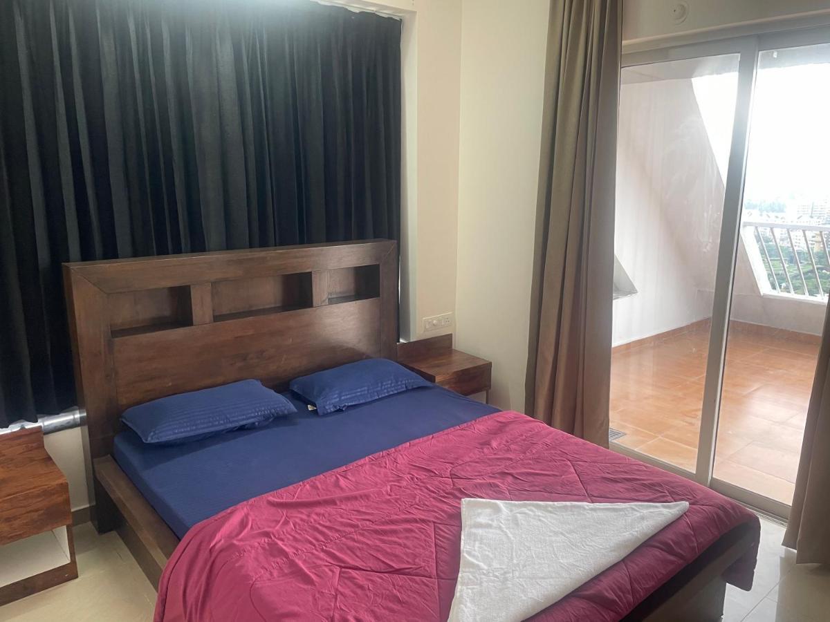Royal Nest Premium Hotell Pune Exteriör bild