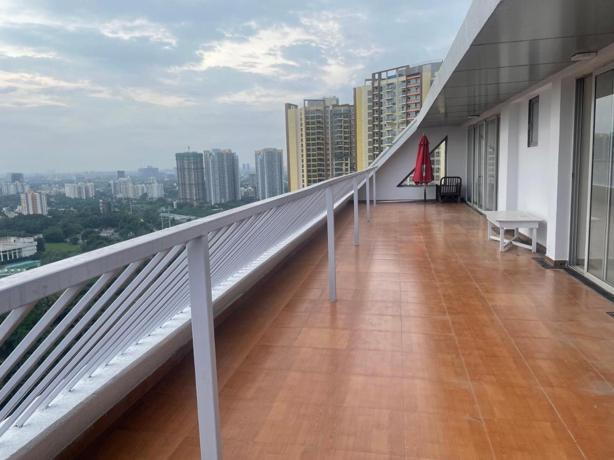 Royal Nest Premium Hotell Pune Exteriör bild