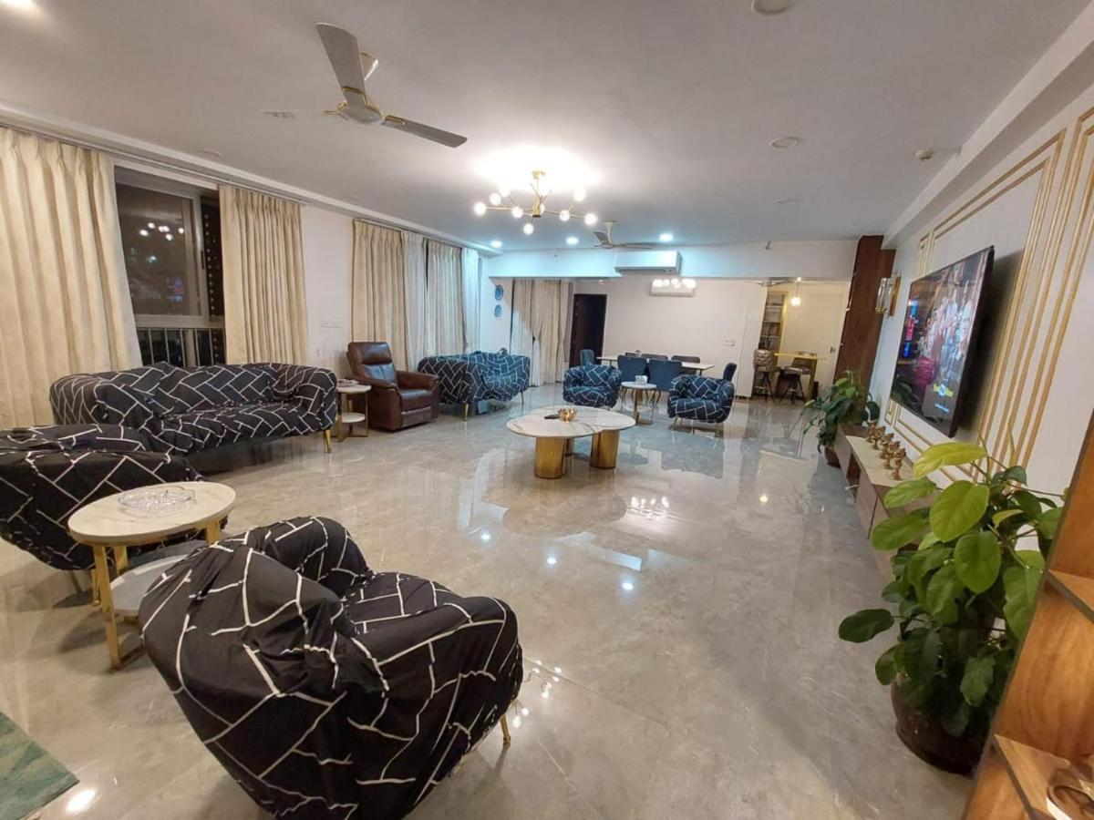Royal Nest Premium Hotell Pune Exteriör bild