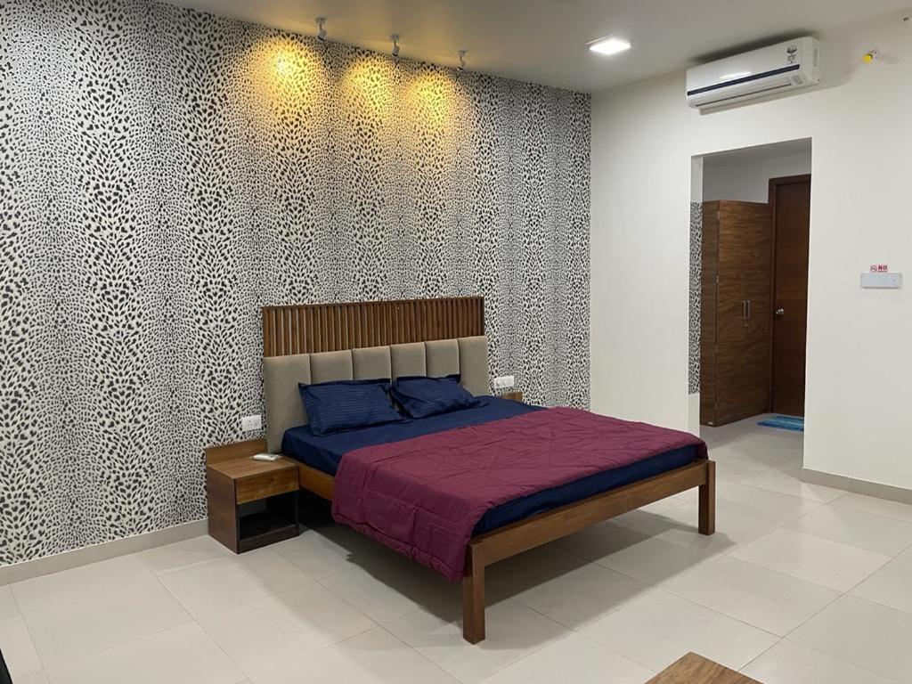 Royal Nest Premium Hotell Pune Exteriör bild